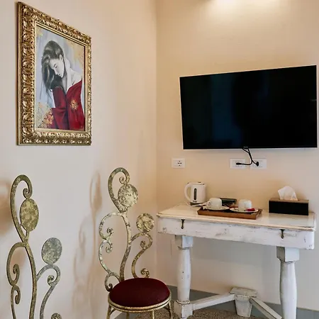 Dimora Donna Rita - *